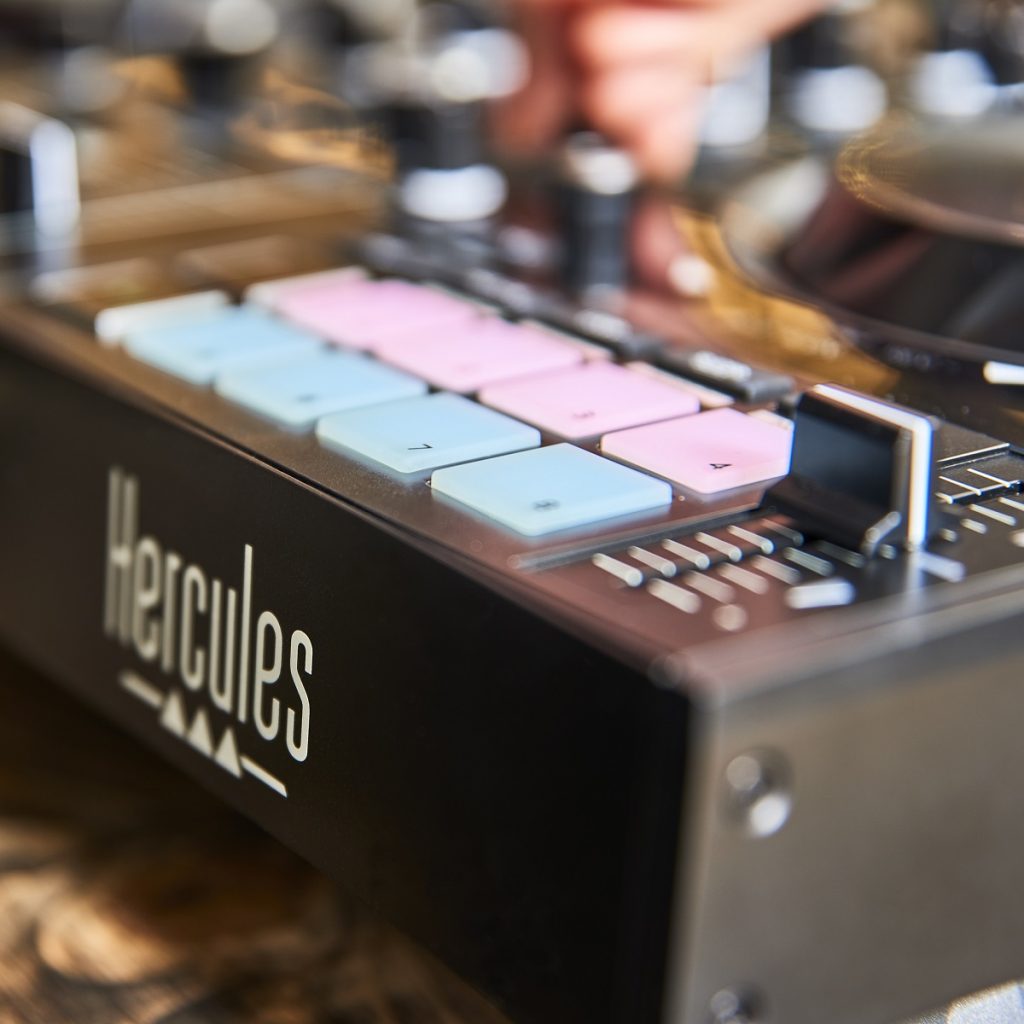 DJControl Inpulse 500 05